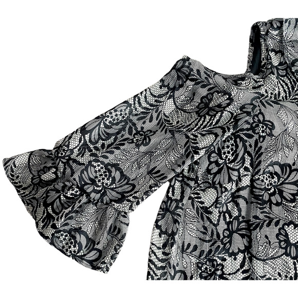 🛍️ Roz & Ali Black White Floral Blouse Cut Out Sleeves Womens Size XL - Picture 3 of 10